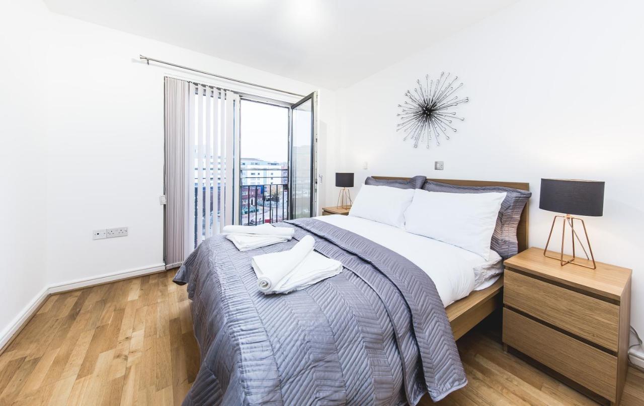 First Stay Apartments - The West Suite バーミンガム エクステリア 写真