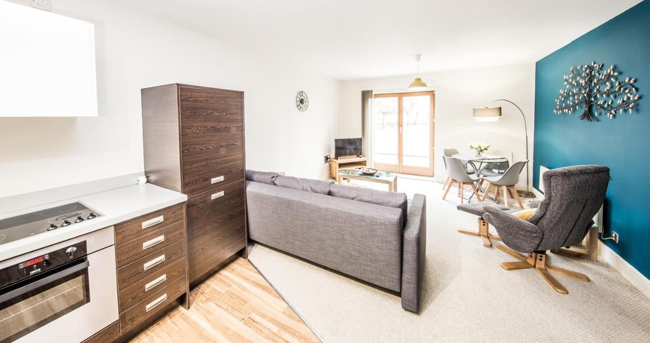 First Stay Apartments - The West Suite バーミンガム エクステリア 写真